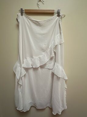 Wilfred Vineyard Ruffle Skirt